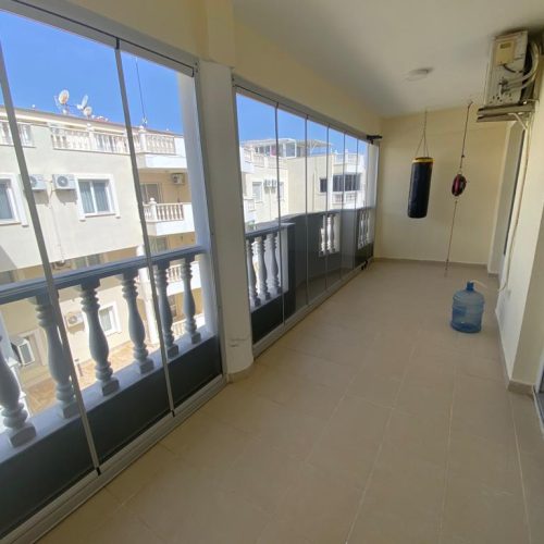 Cam Balkon