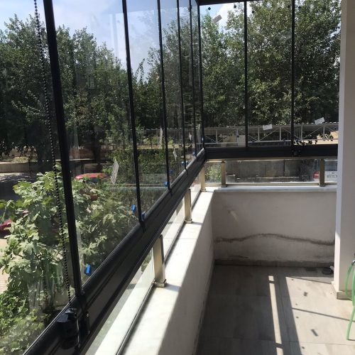 Cam Balkon